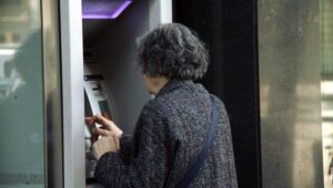 Els bancs han tancat una de cada quatre oficines a Catalunya durant la pandèmia